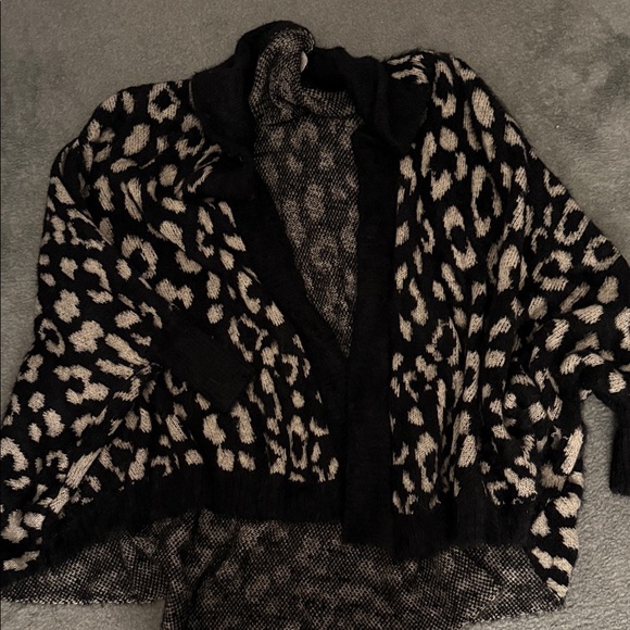 Akemi + Kin Sweaters - Oversized Black and Cream Women's Leopard Sweater